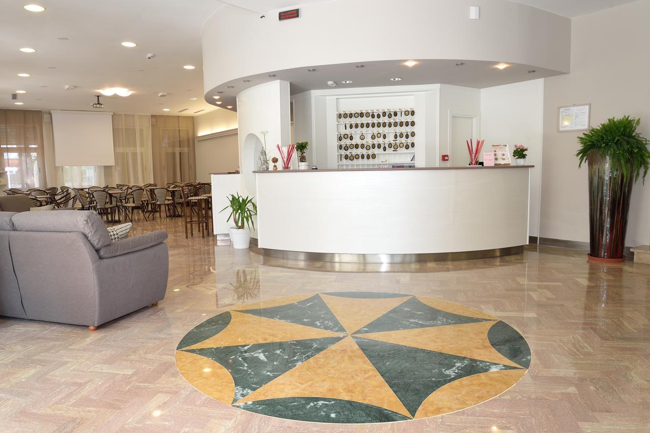Hotel San Giorgio ミラノ・マリッティマ エクステリア 写真